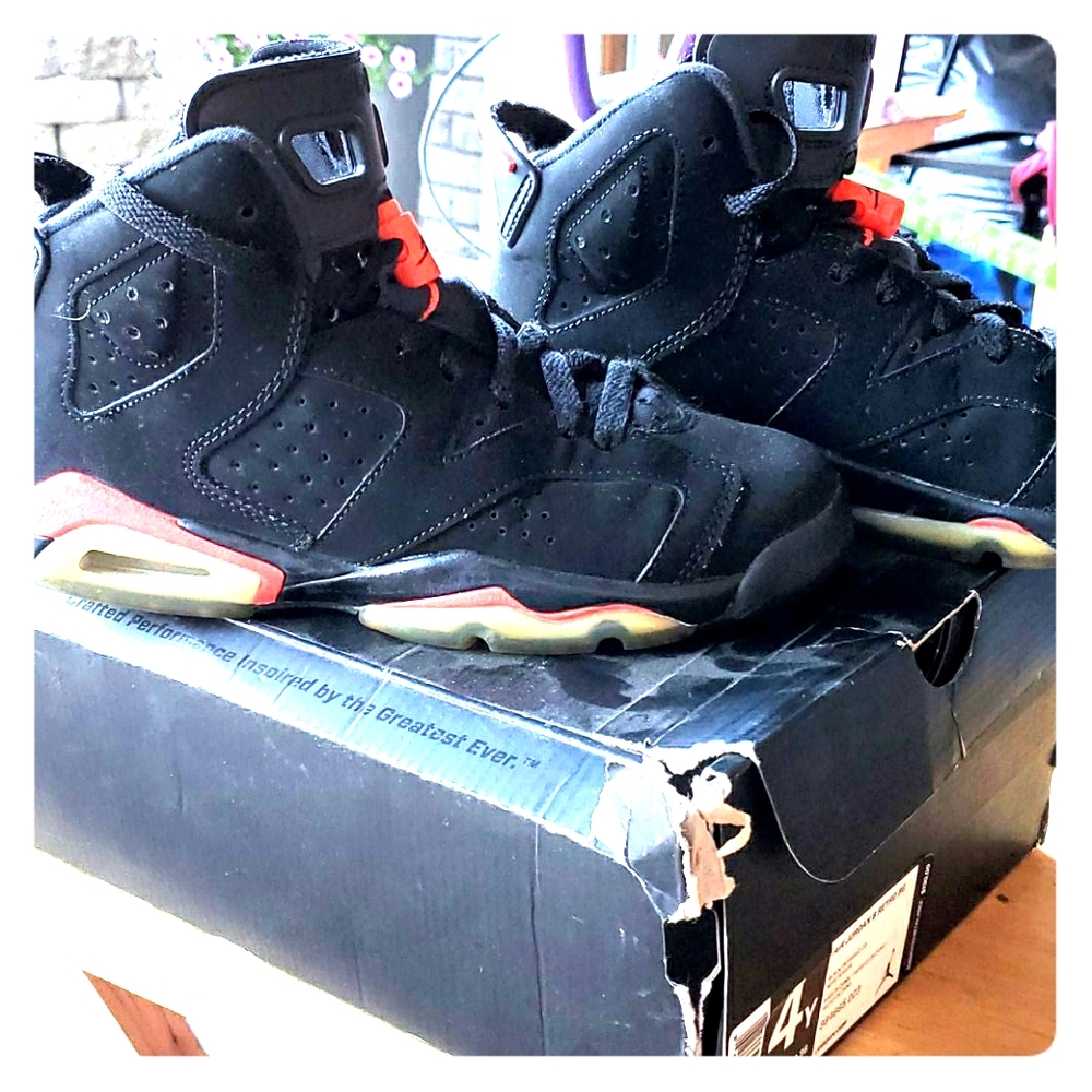 Boys Jordan Retro Infra-red 6